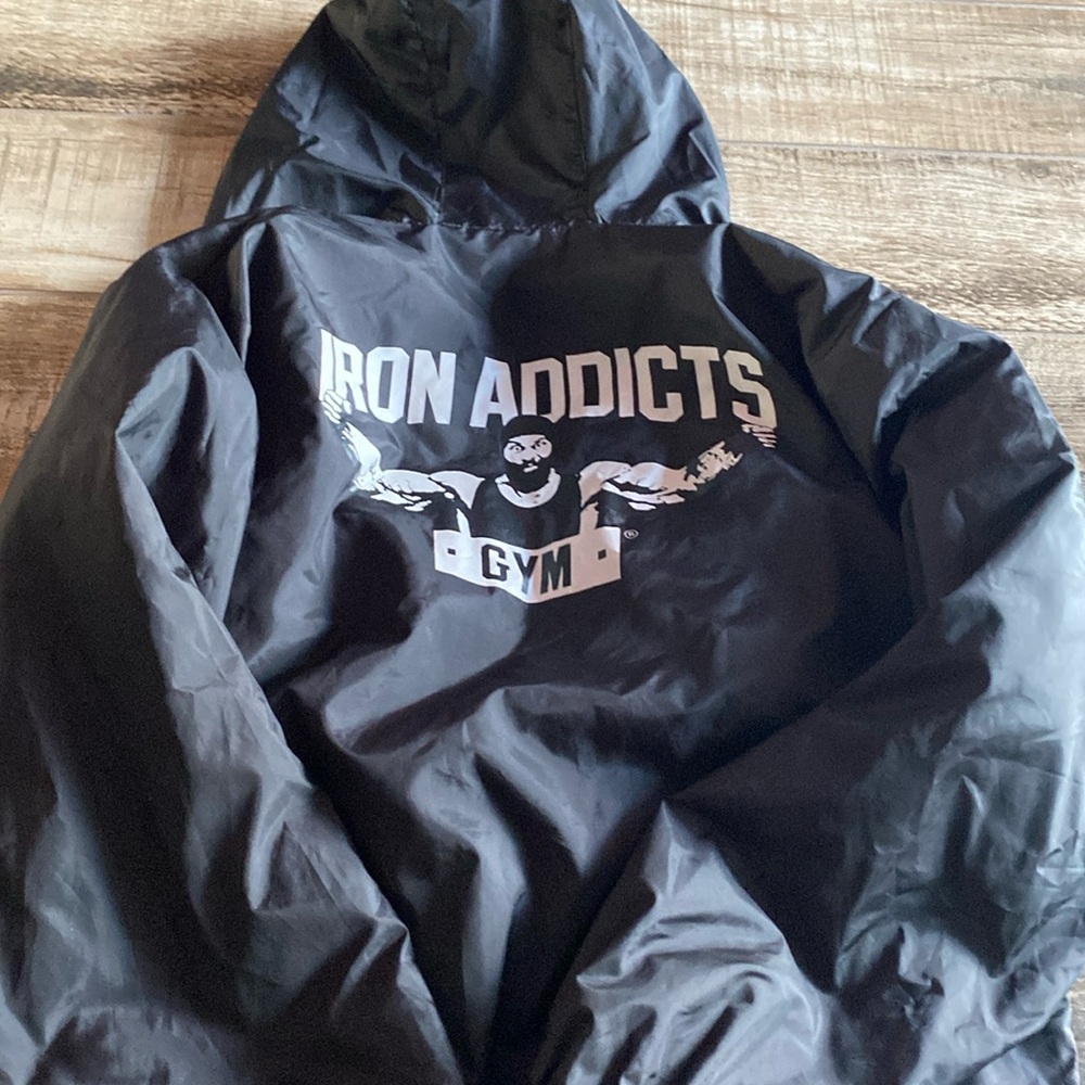 Size small
